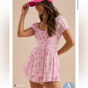 New with tags Altar’d state haisley floral crossover romper
